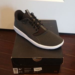 BRAND NEW JORDAN ECLIPSE size 9.5